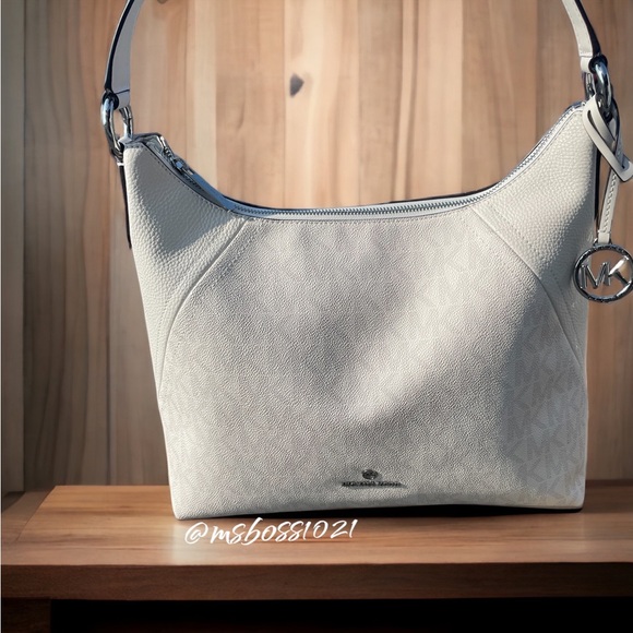 Michael Kors Aria Large Shoulder Bag + Wallet  in White/Allum NEW - Picture 6 of 10